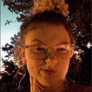 Meet your Posher, Chelsie